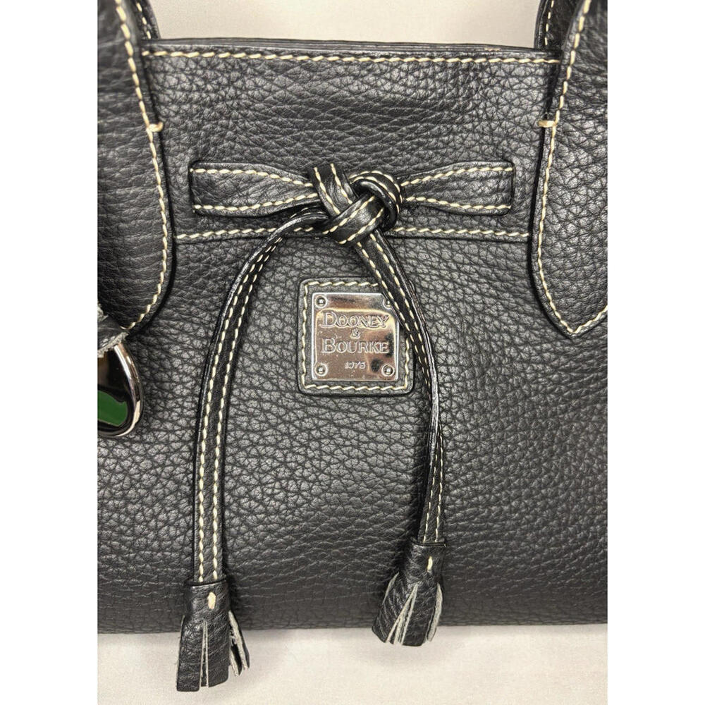 Dooney & Bourke East West Tassel Tote Purse Black Pebbled Leather EUC - Picture 2 of 6